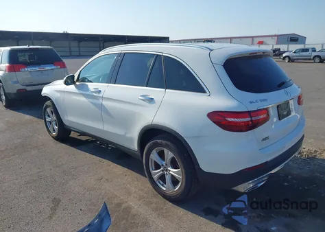 2018 Mercedes-Benz Glc 300 4Matic из США, поврежденный, VIN WDC0G4KB7JV033917